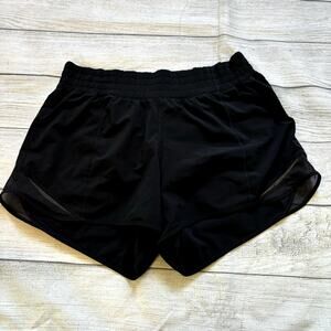 Lululemon Hotty Hot Short High-Rise Long 4" Women Size 8 Black